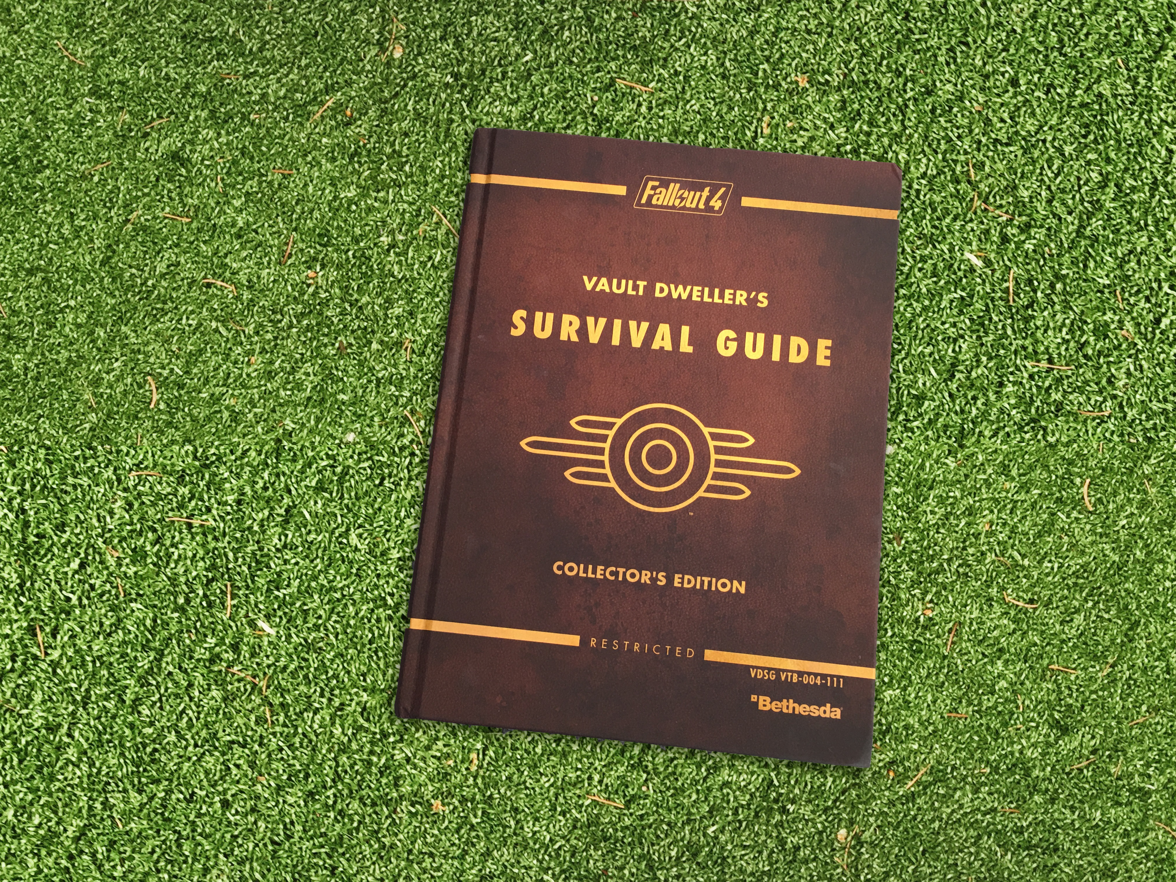 In-depth Look: Fallout 4 Collector's Edition Survival Guide