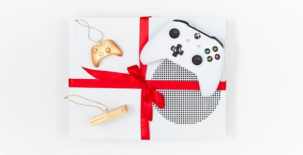 Look At These Xbox Christmas Ornaments 