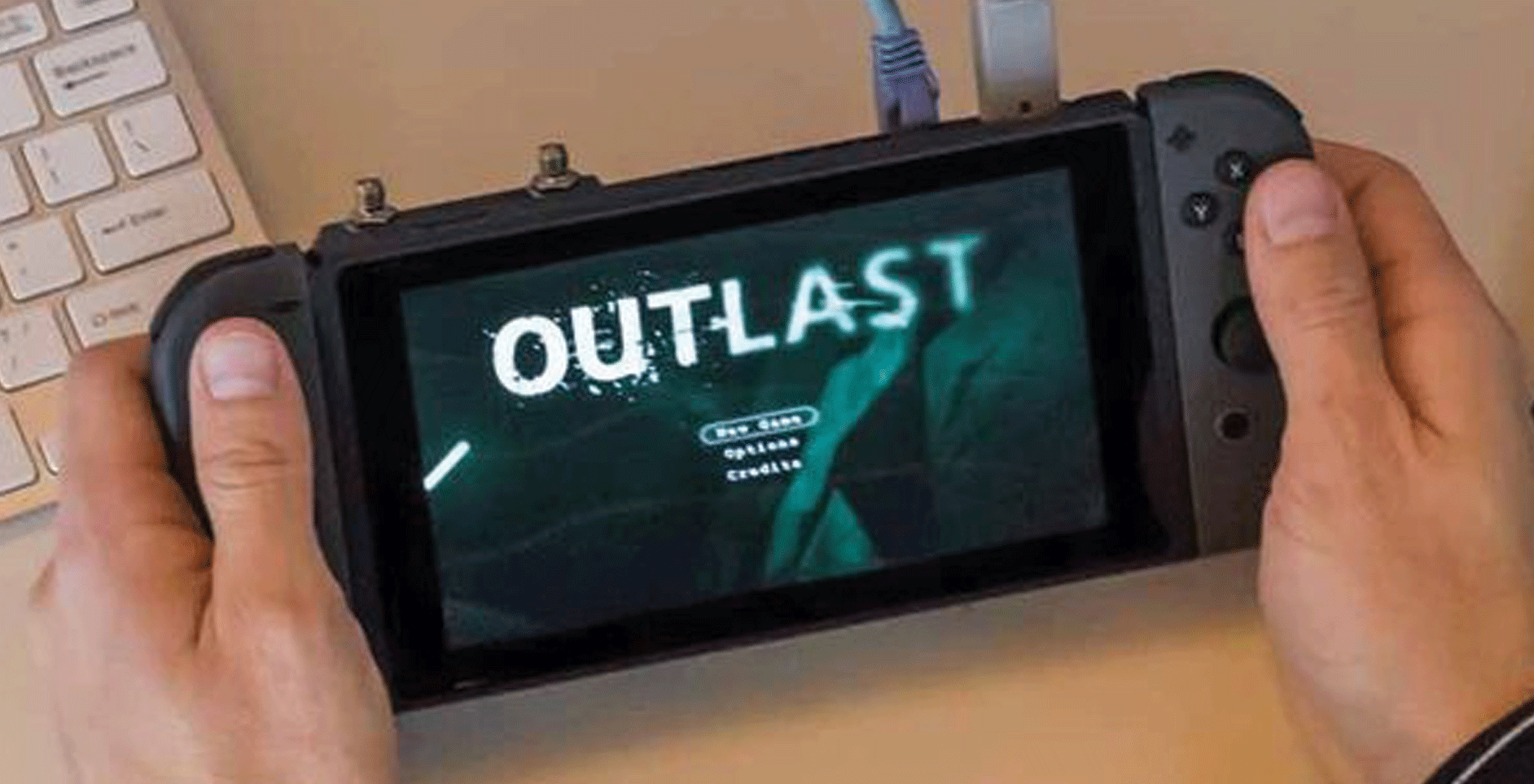 🎮 Outlast News