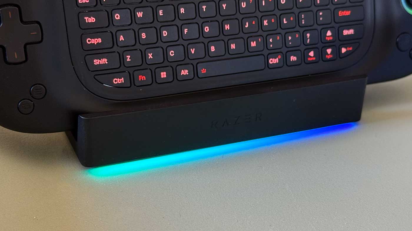 Razer Handheld Dock Chroma