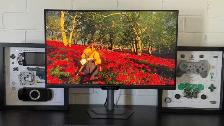 GIGABYTE M27UP