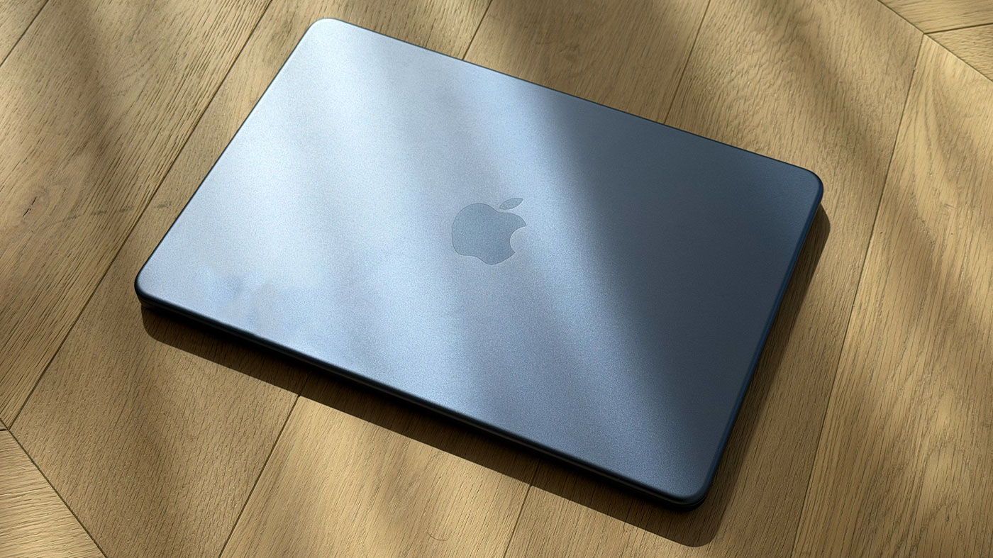 MacBook Neo Review