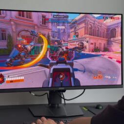 MSI MPG 322UR QD-OLED X24 Monitor Review