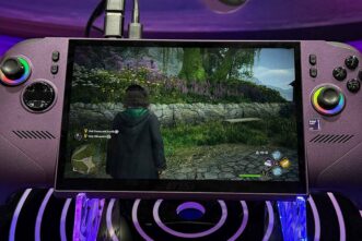 MSI Claw 8 EX AI+