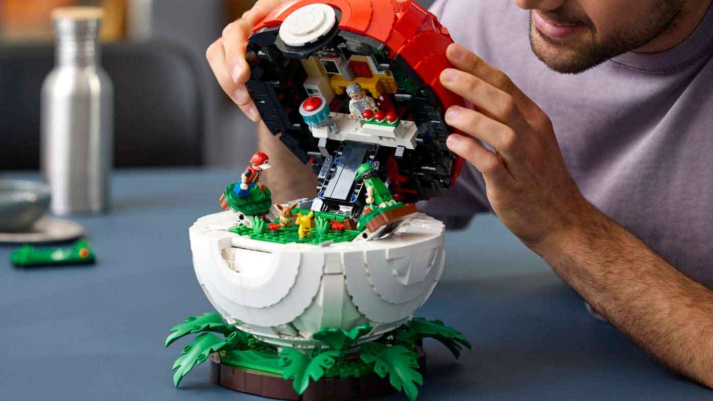 LEGO Poke Ball