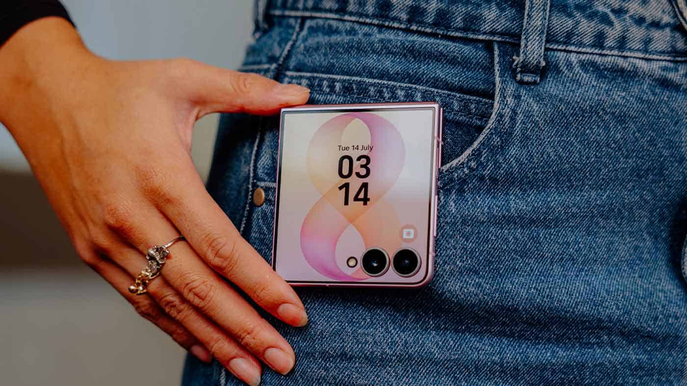 Samsung Galaxy Z Flip 8